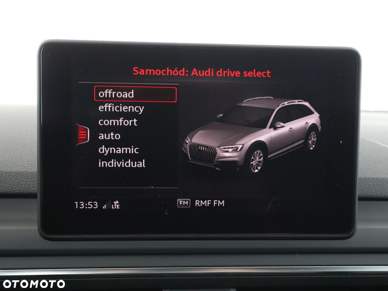 Audi A4 Allroad 2.0 TDI Quattro - 26
