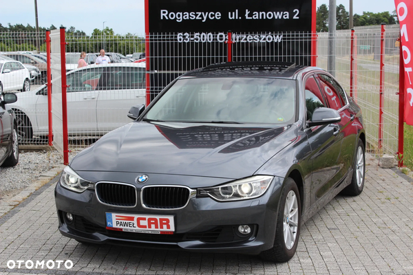 BMW Seria 3 320i Sport-Aut