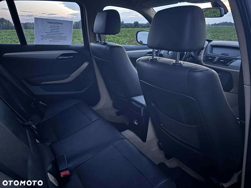 BMW X1 xDrive18d - 11
