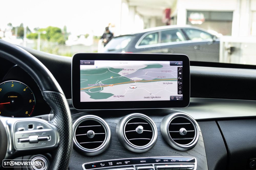 Mercedes-Benz C 220 d AMG Line - 32