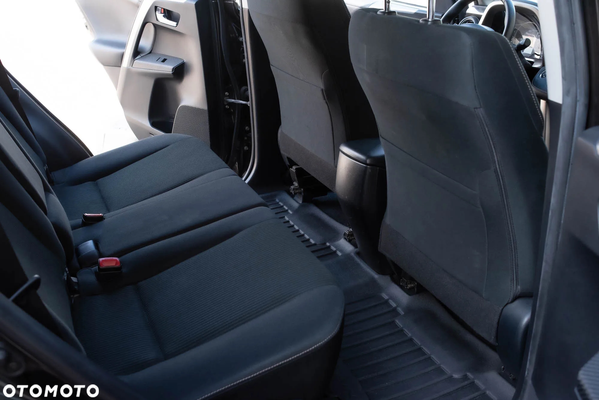 Toyota RAV4 2.0 Premium - 4