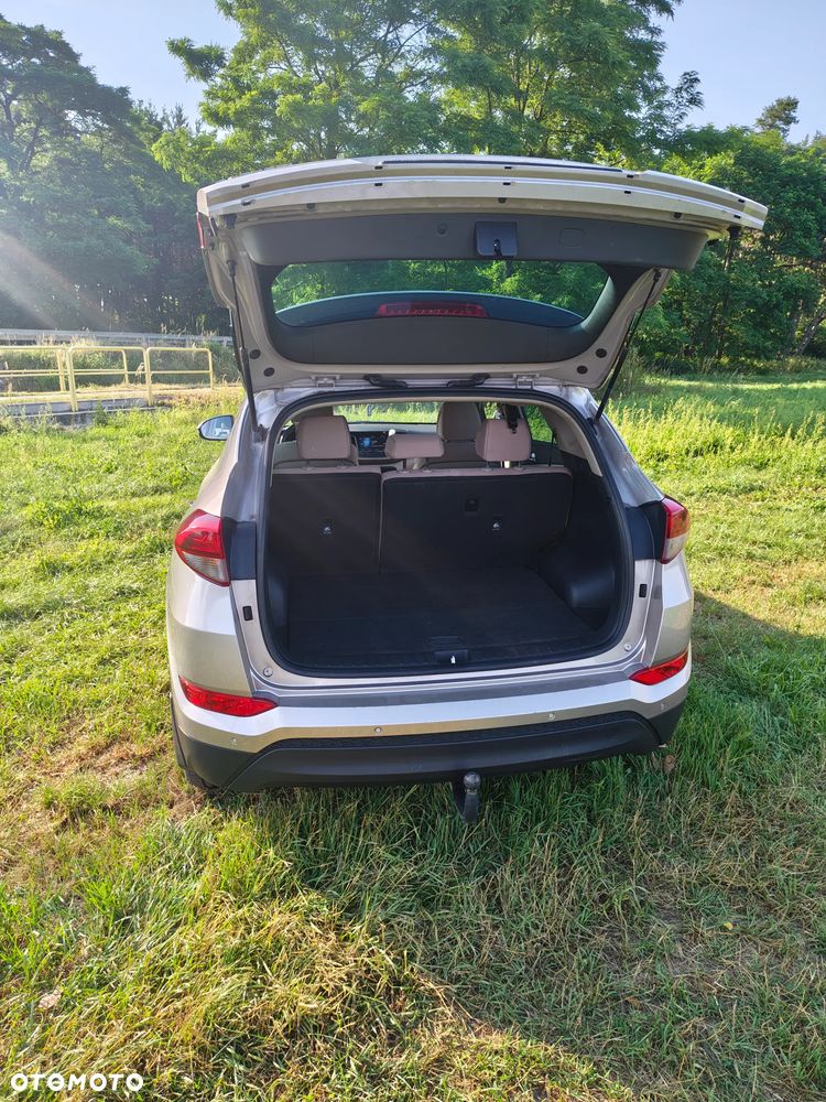 Hyundai Tucson 1.7 CRDI BlueDrive Comfort 2WD - 22