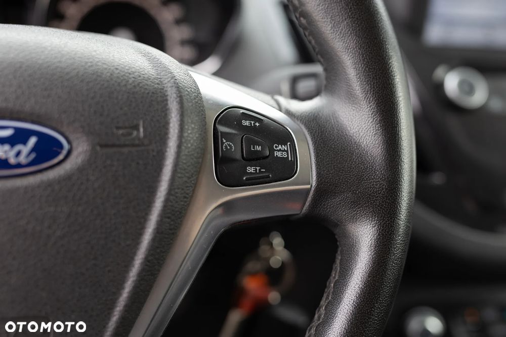 Ford Tourneo Courier - 29