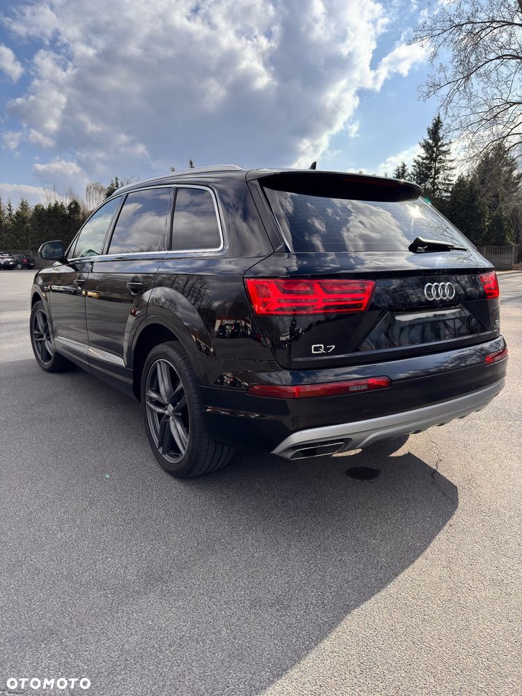 Audi Q7 - 4