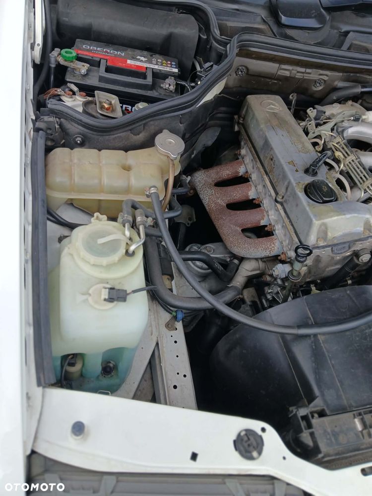Mercedes-Benz W124 (1984-1993) - 11