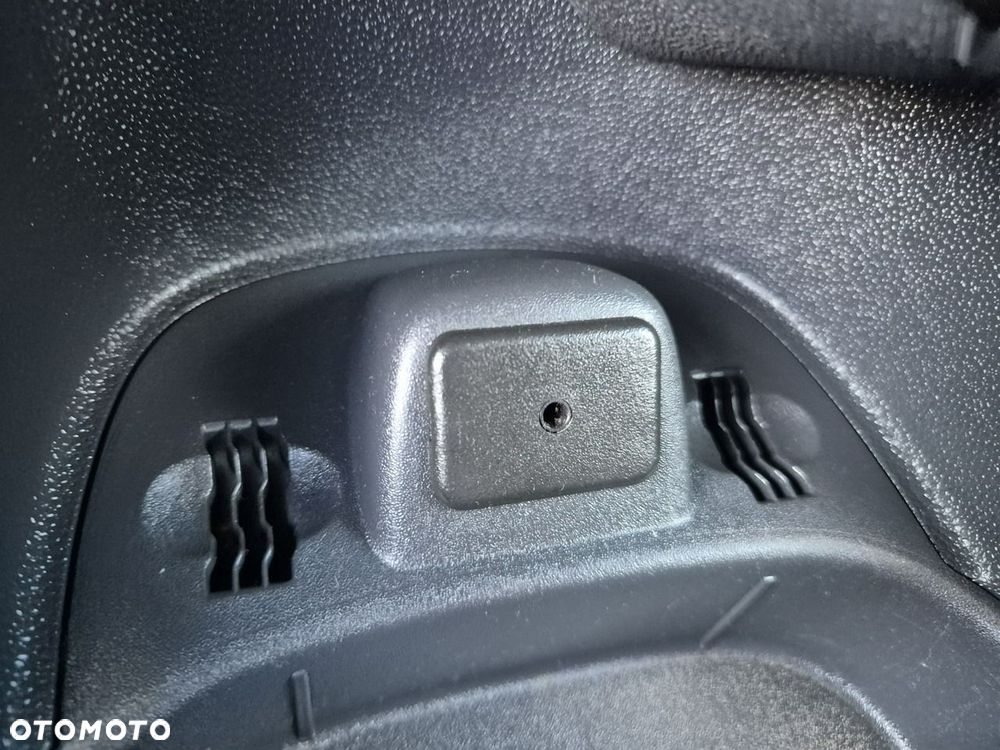 Opel Corsa - 33