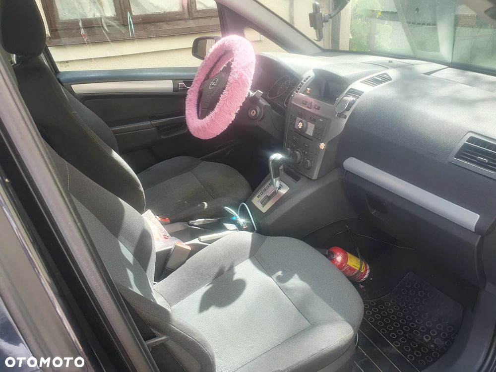 Opel Zafira - 3