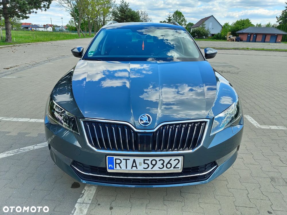Skoda Superb 2.0 TDI DSG Style - 10