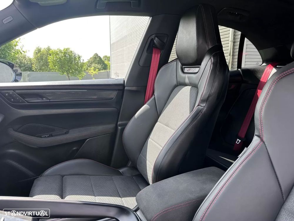 Porsche Macan Electric GTS - 37