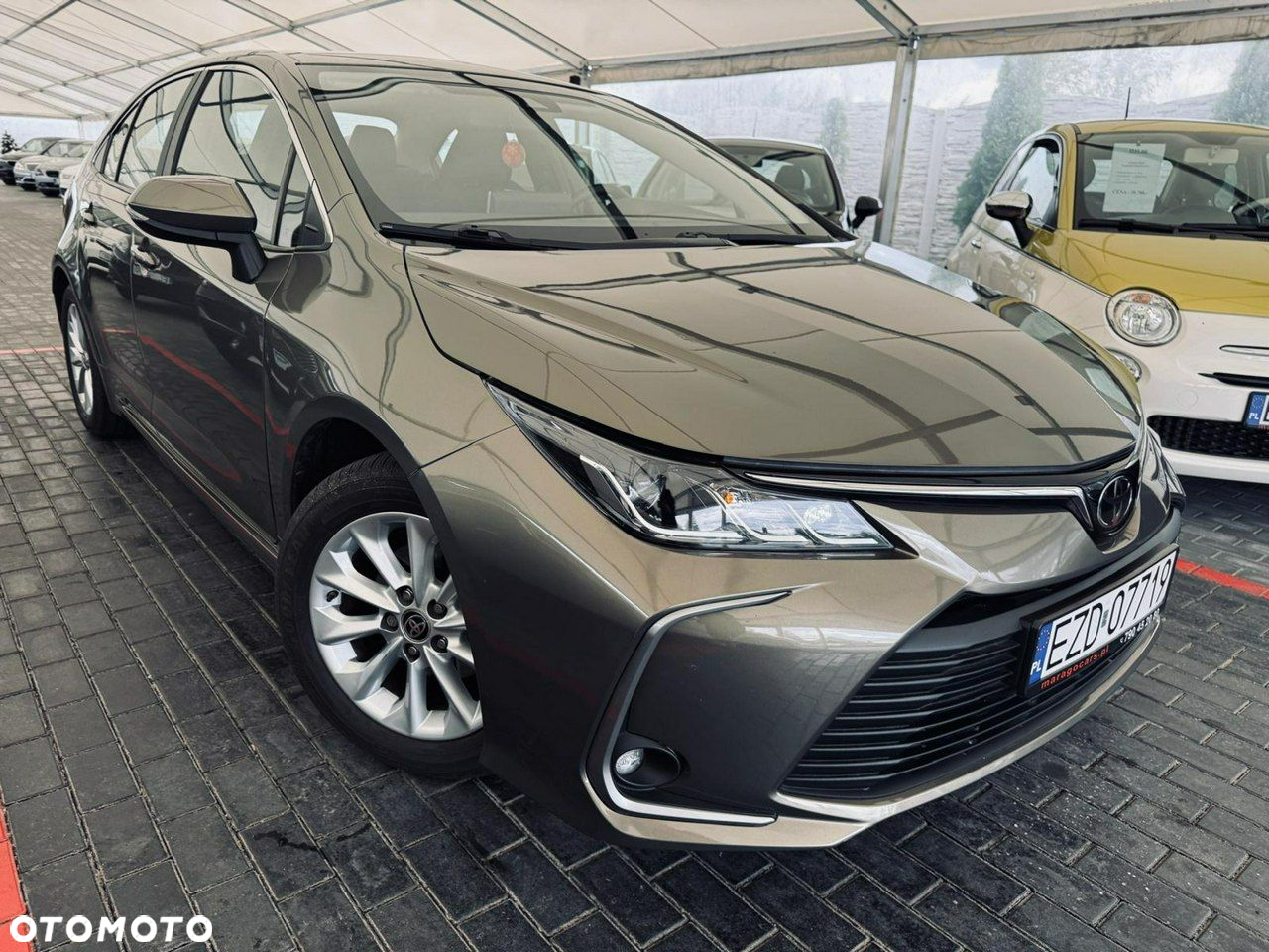 Toyota Corolla - 2