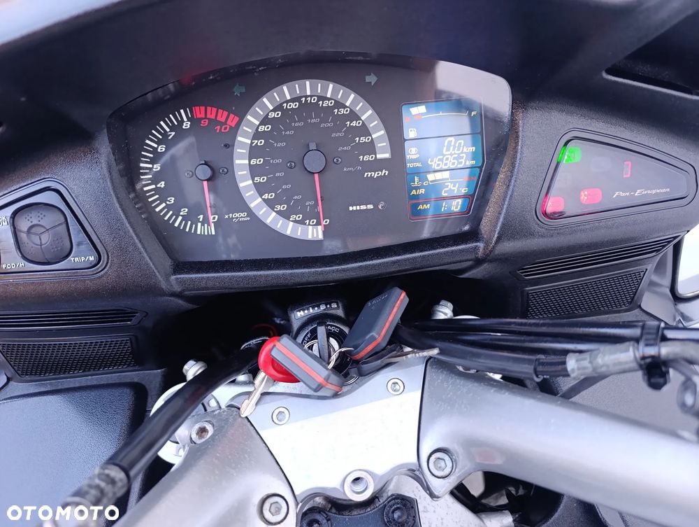 Honda ST - 16