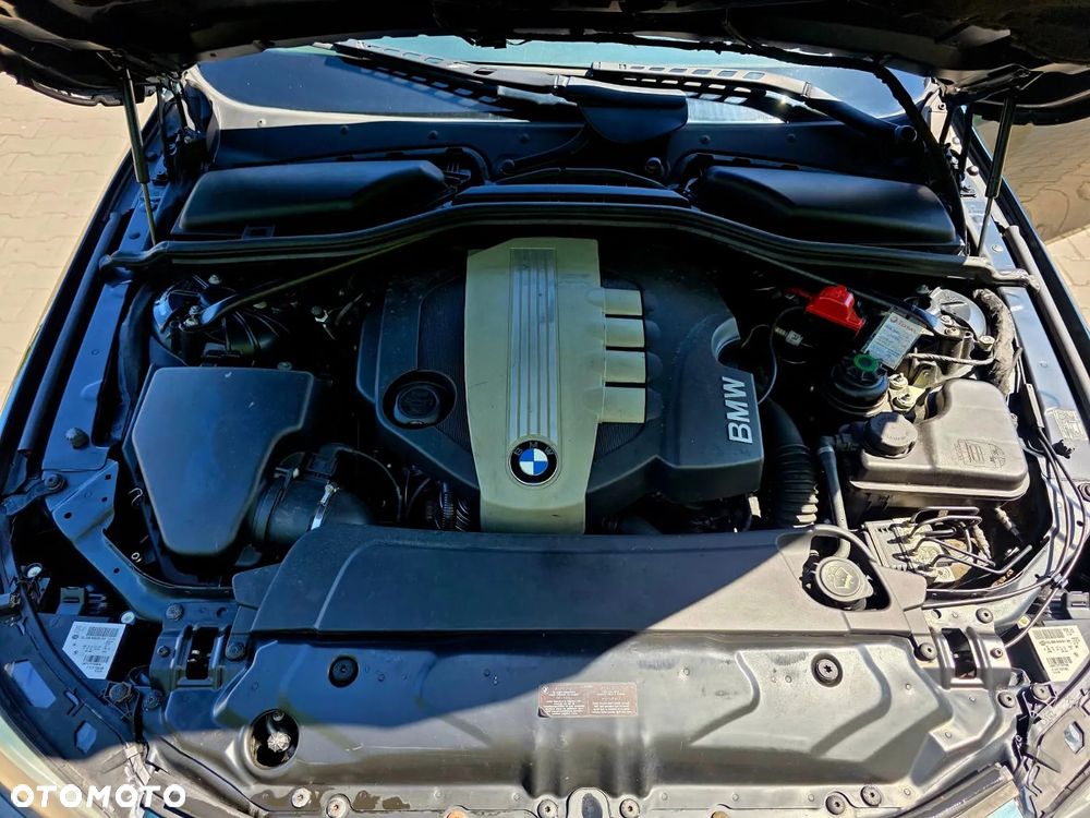 BMW Seria 5 520d - 12