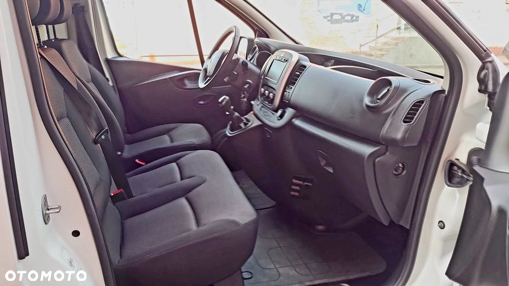 Renault Trafic - 24