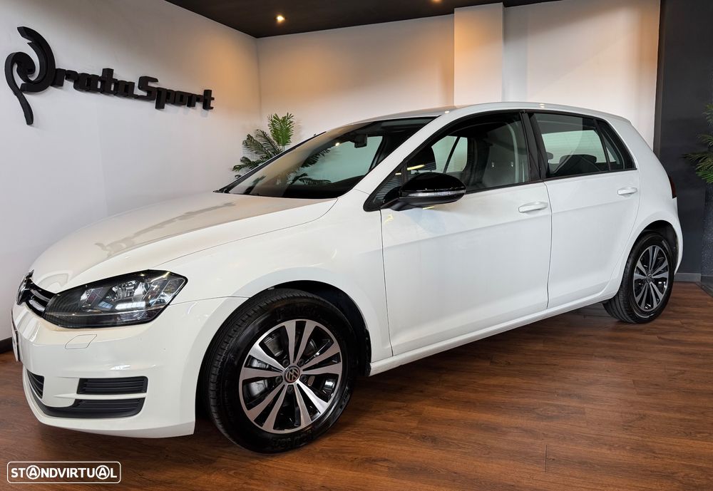 VW Golf 1.6 TDi BlueMotion Trendline - 4