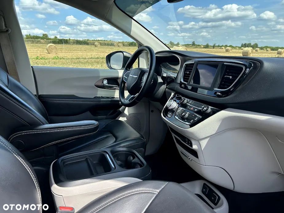 Chrysler Voyager - 19