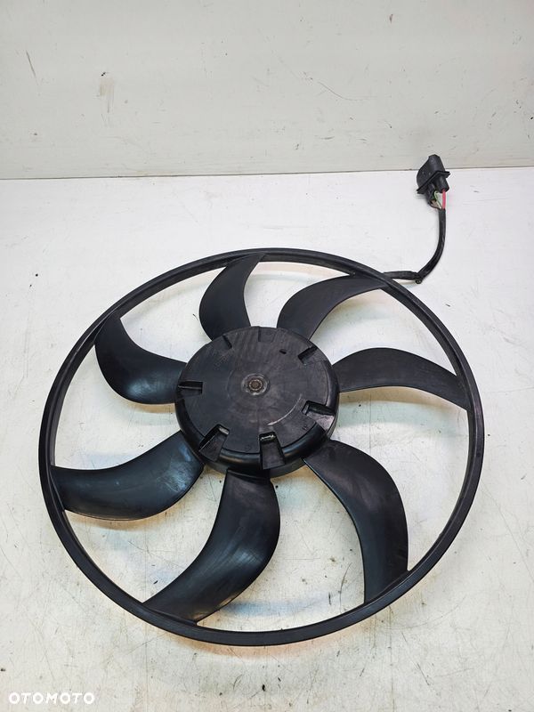 MODUŁ WENTYLATOR CHŁODNICY AUDI A3 8V VW 5Q0121203BS - 2