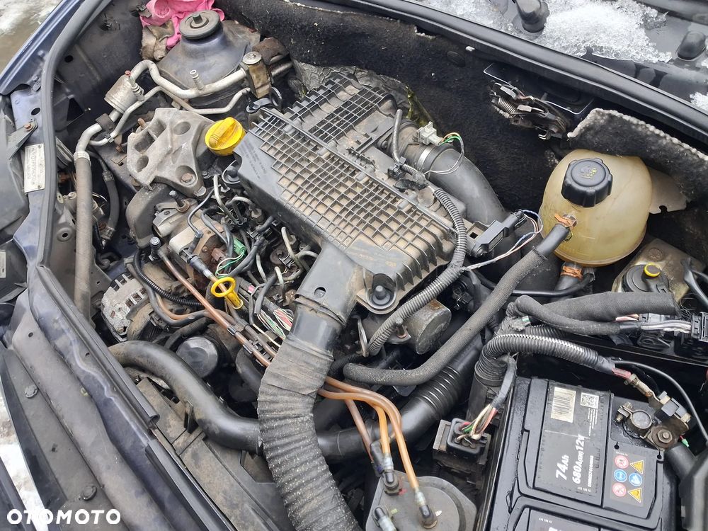 Renault Kangoo 1 I FL Lift Multispace silnik kompletny 1.5 dCi 82 KM K9K710 K9K 702 pompa Delphi drzwi przód tył przesuwne błotnik TED49 szyba panel mechanizm pompa wspomagania rozrusznik maglownica potencjometr gazu przepływomierz zwrotnica mcperson turbina przewód wąż wiązka zbiorniczek alternator osłona lusterko zamek belka zawieszenia sterownik silnika moduł komfortu lewarek prowadnica pompka wykładzina lampa światło felgi czujnik ciśnienia regulator NA CZĘŚCI wszystkie części - 6