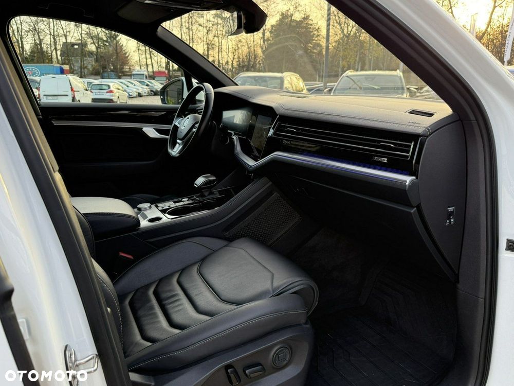 Volkswagen Touareg 3.0 V6 TDI SCR 4Mot Elegance - 20