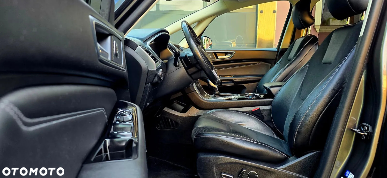 Ford S-Max 2.0 TDCi Titanium - 25