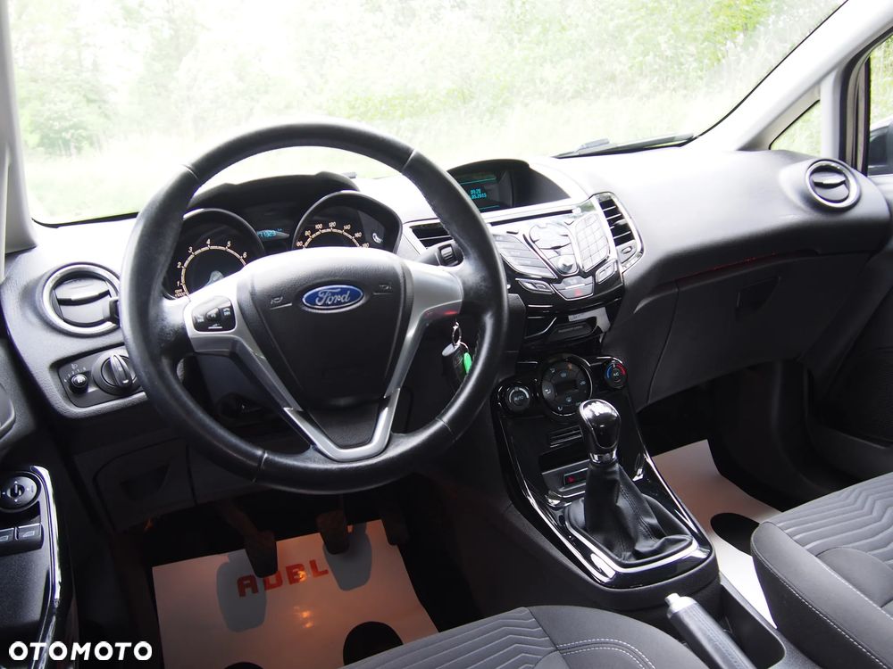 Ford Fiesta 1.0 EcoBoost STart-Stop Titanium - 8
