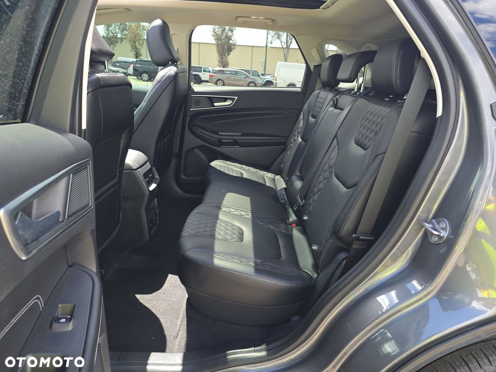 Ford Edge - 11
