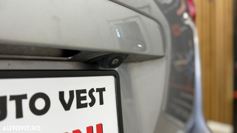 Peugeot 5008 BlueHDI 120 EAT6 Stop & Start Active - 24