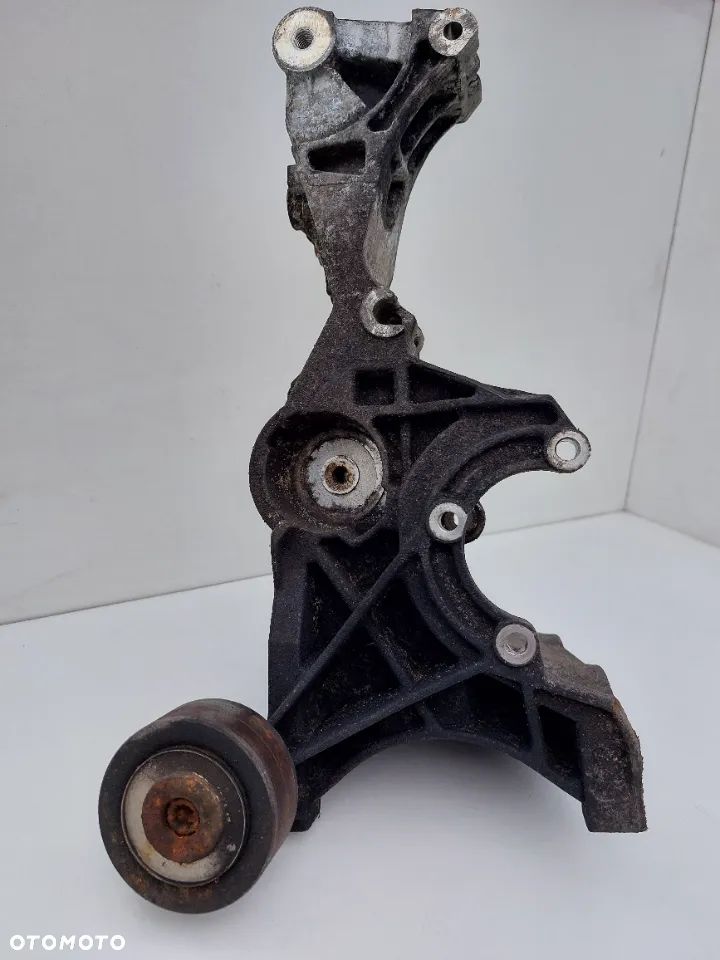 LAPA UCHWYT MOCOWANIE ALTERNATORA  AUDI A4 B7 A6 C6 2.0TDI SLASK WYSYLKA VAT - 1