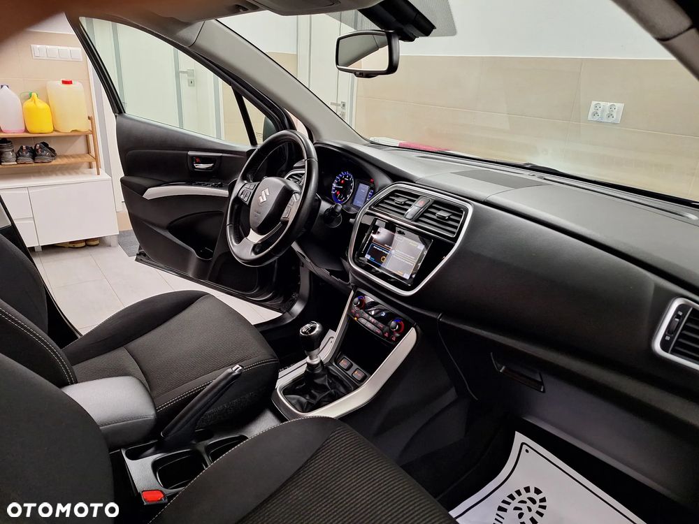 Suzuki SX4 S-Cross 1.4 Boosterjet Comfort - 27