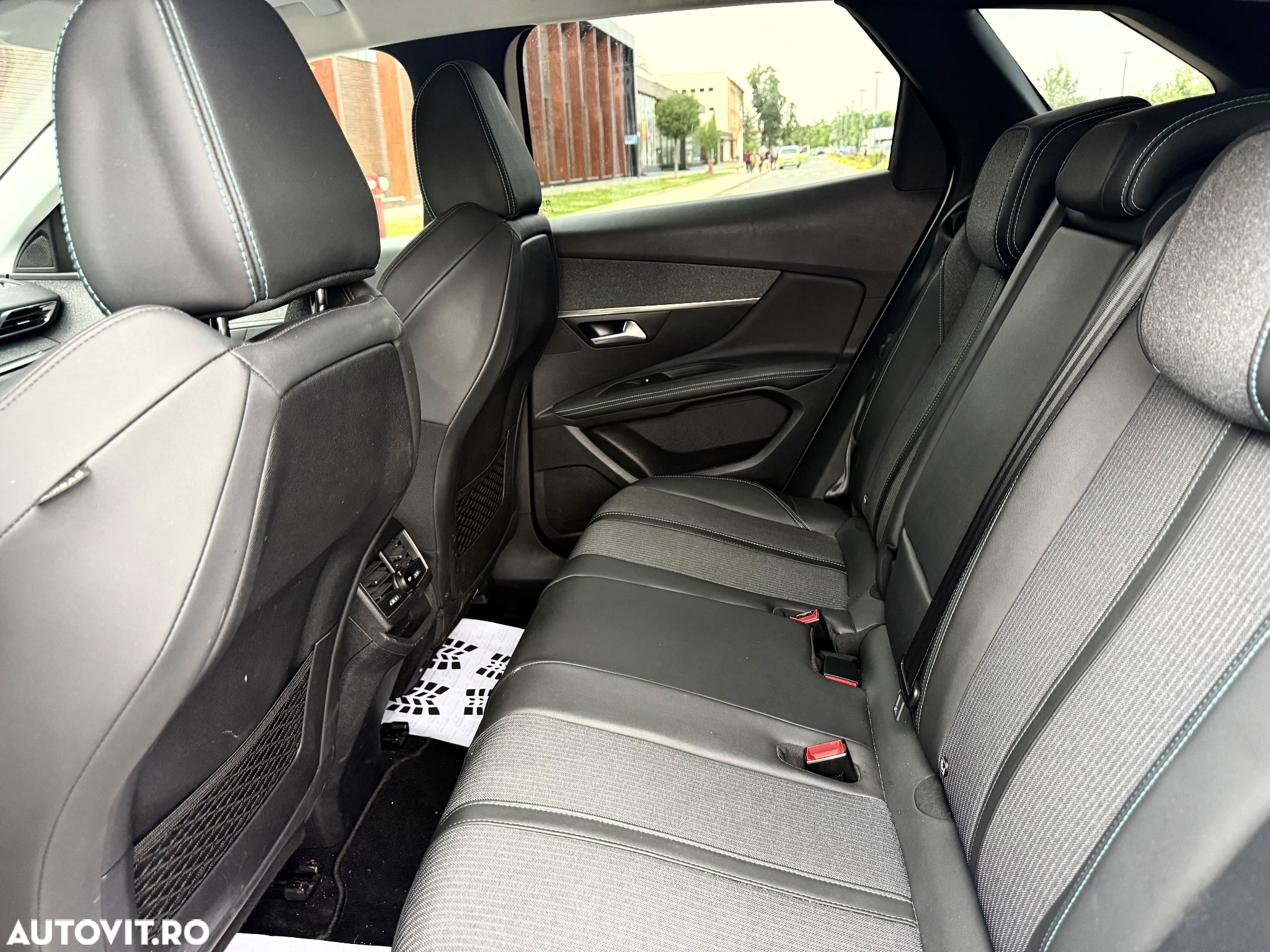 Peugeot 3008 BlueHDi 130 Stop & Start Allure Pack - 13
