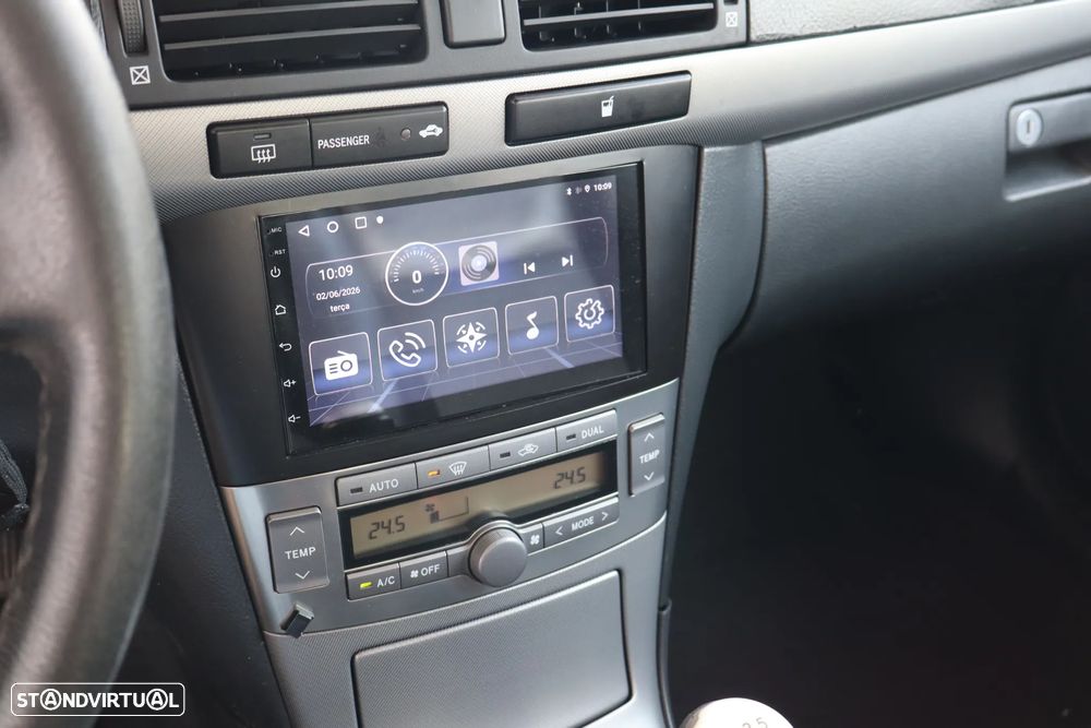 Toyota Avensis SD 2.2 D-4D Sol+GPS - 17