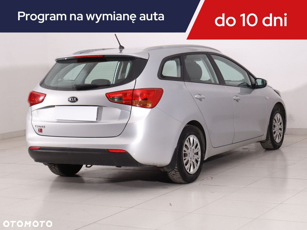 Kia Ceed - 7