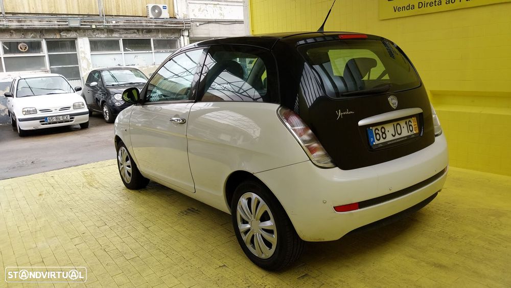 Lancia Ypsilon 1.2 Argento - 18