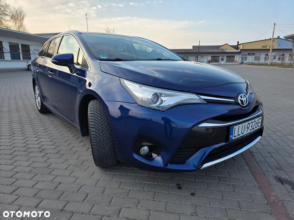 Toyota Avensis Touring Sports 1.8 Multidrive S Comfort - 15