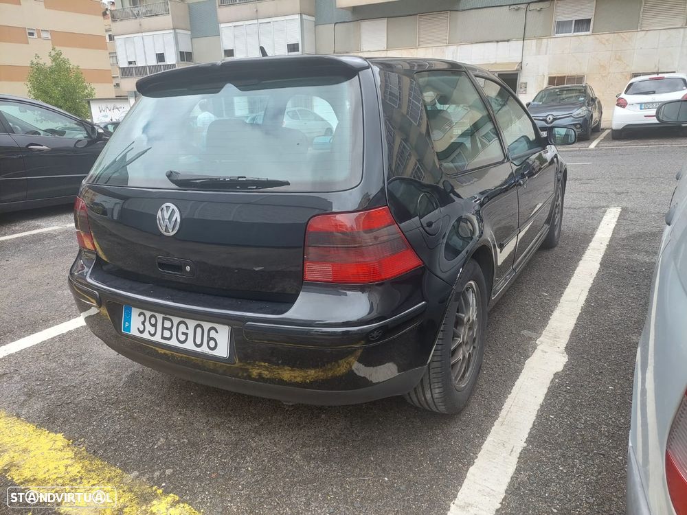 VW Golf 1.9 TDi Highline - 5