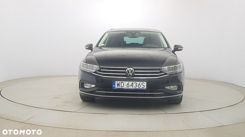 Volkswagen Passat - 2