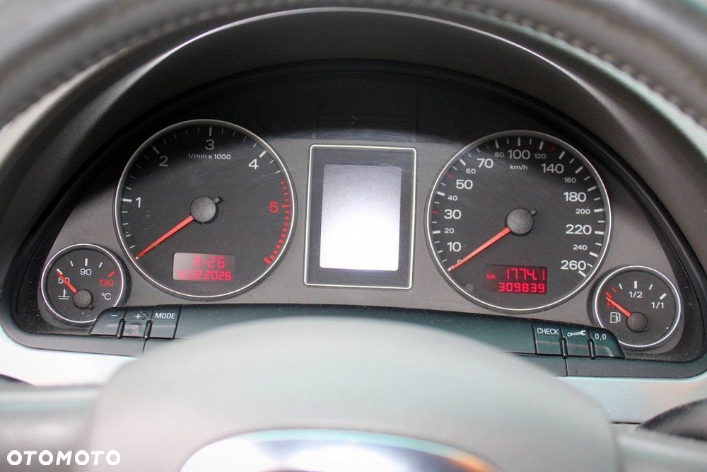 Audi A4 B7 2006 1.9TDI BRB Sedan (MASKA, ZDERZAK, LAMPA, BŁOTNIK, DRZWI, SZYBA, FOTEL) - 7