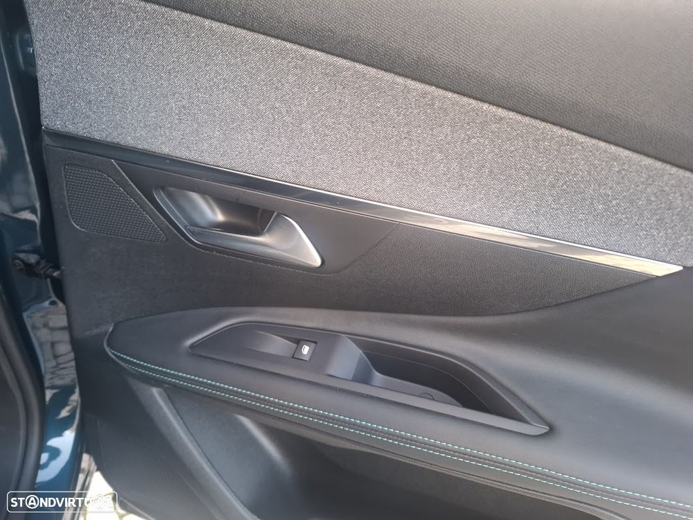 Peugeot 3008 1.6 Hybrid Allure e-EAT8 - 36