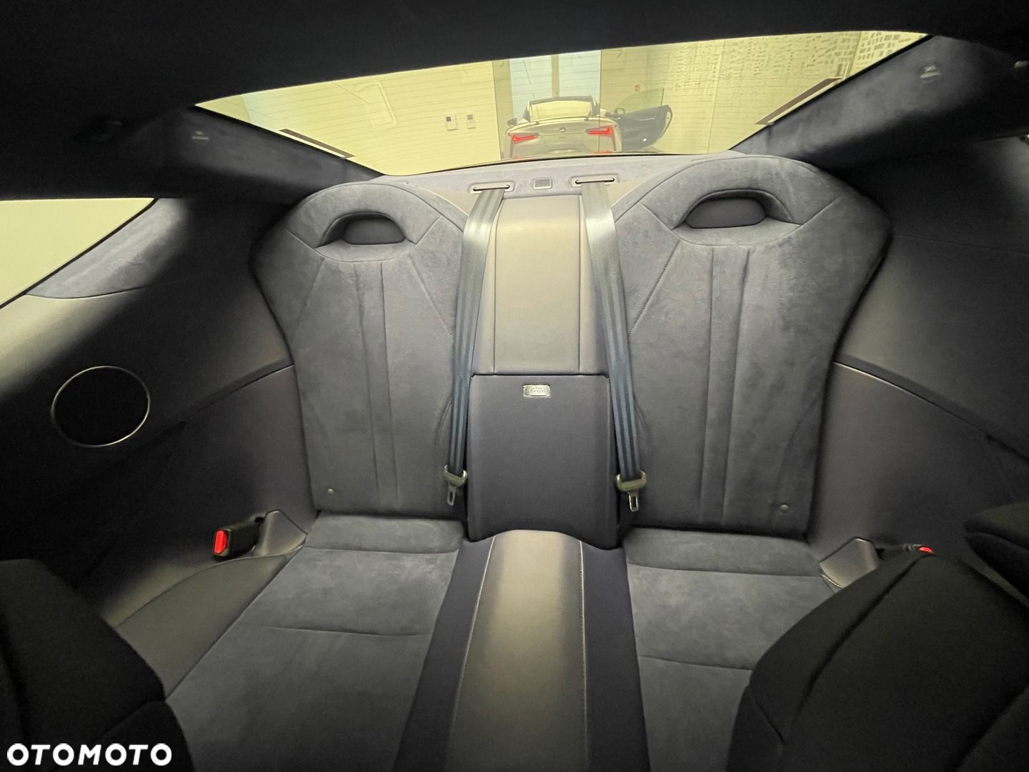Lexus LC 500 Ultimate Edition - 10