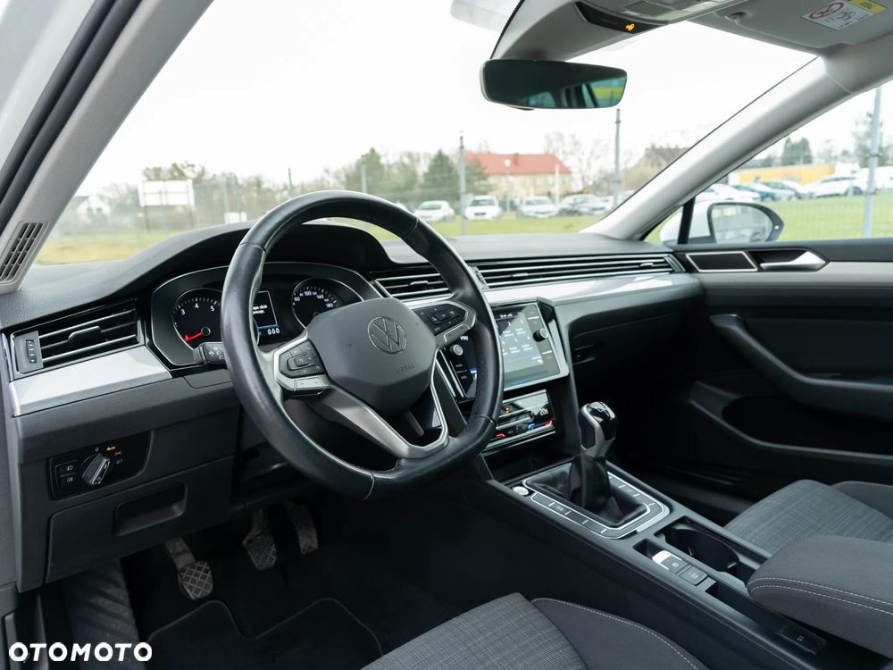 Volkswagen Passat Variant 1.5 TSI EVO Elegance - 15