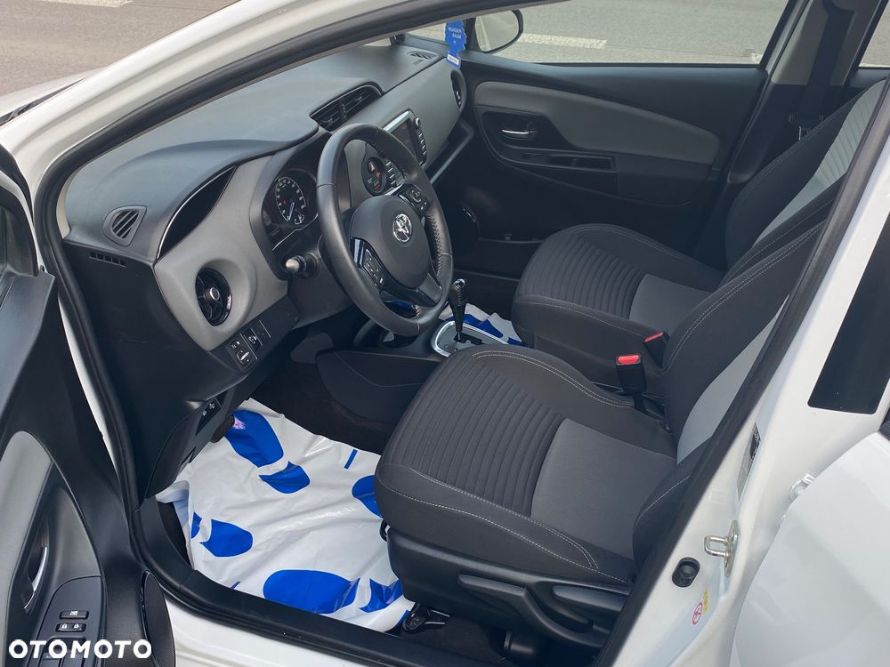 Toyota Yaris - 7