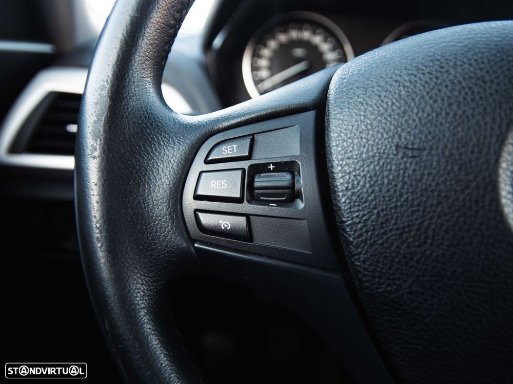 BMW 116 d EfficientDynamics - 24