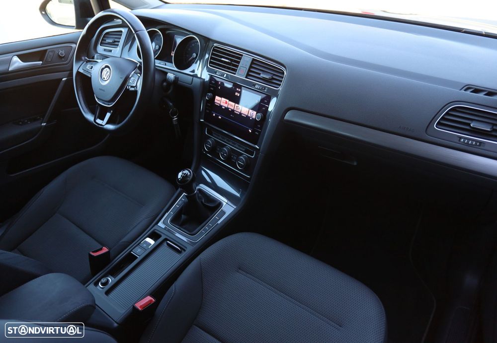 VW Golf Variant 1.6 TDi Highline - 14
