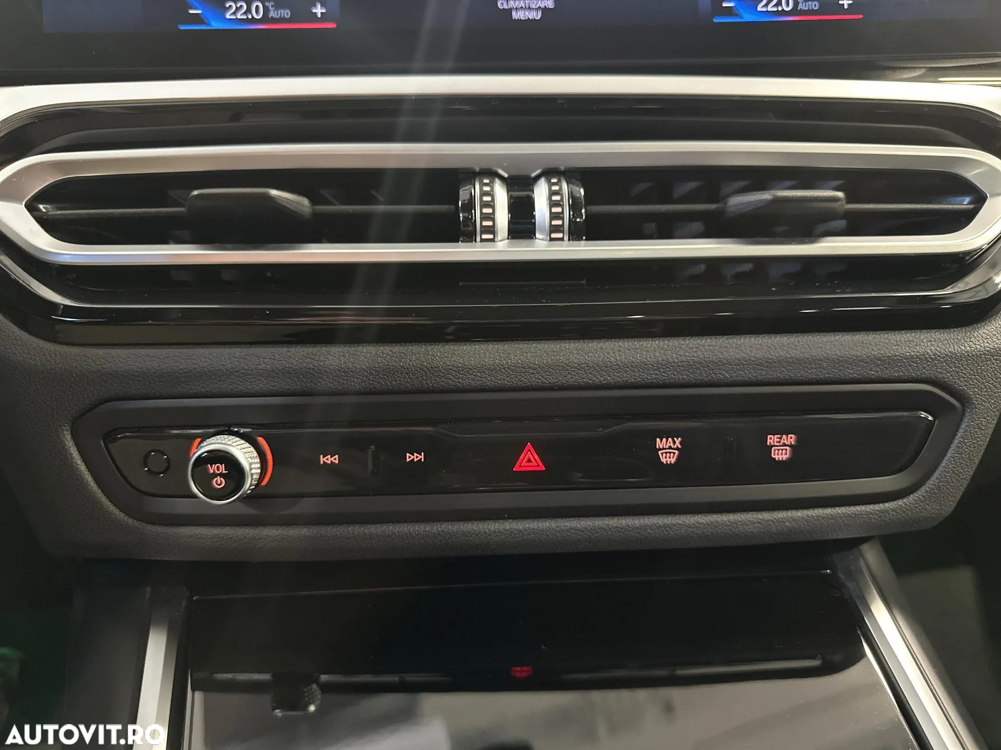 BMW Seria 3 320i xDrive Aut. - 17