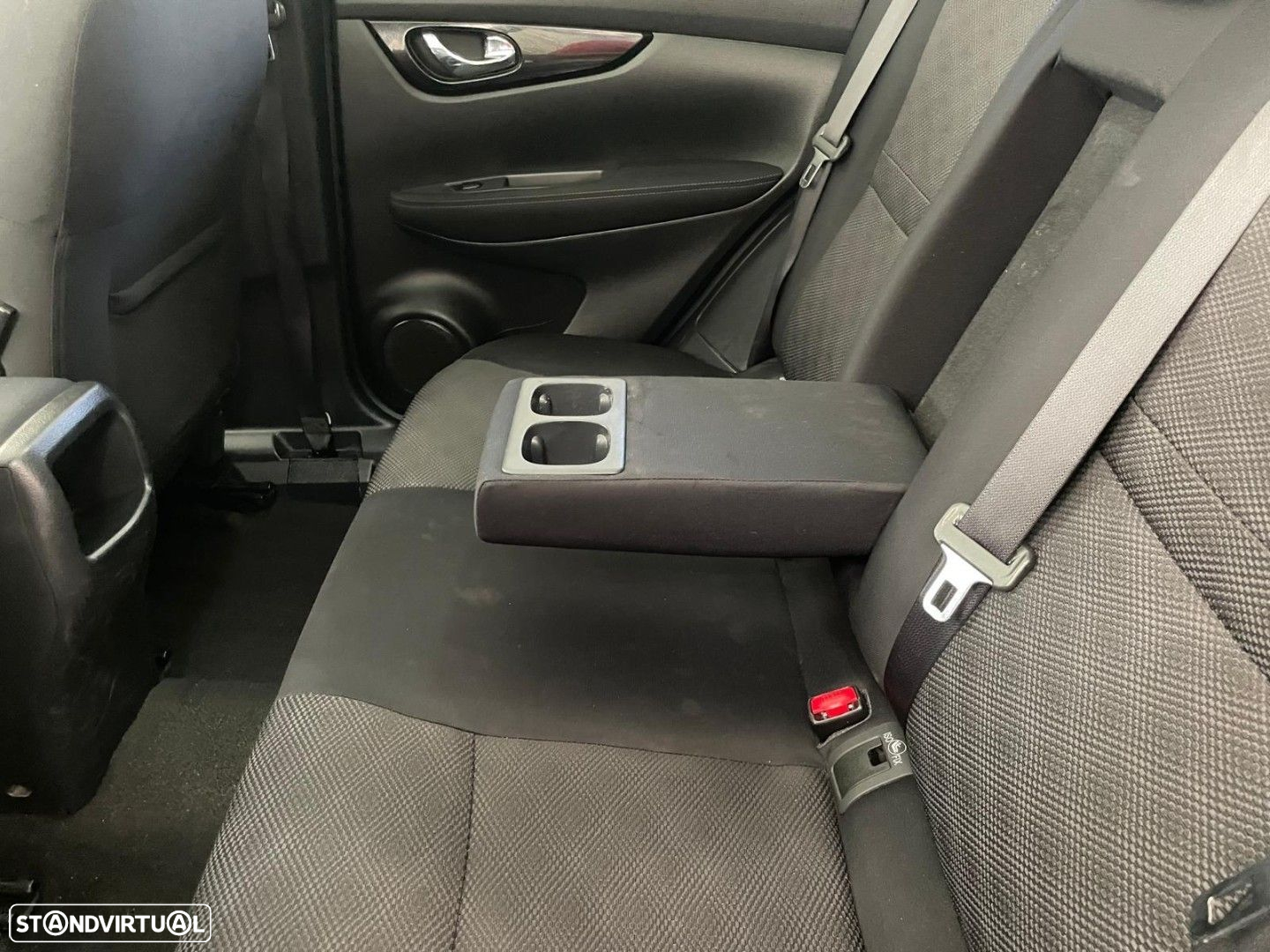 Nissan Qashqai 1.5 dCi N-Connecta 18 RS+PS - 18