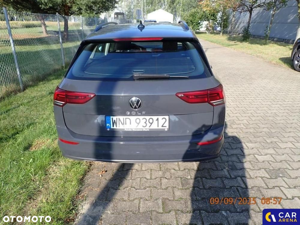 Volkswagen Golf - 6