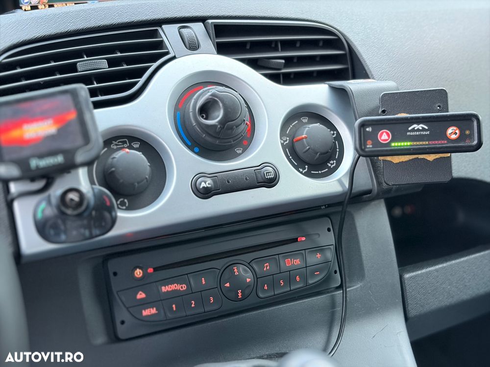 Renault Kangoo ENERGY dCi 110 FAP Start & Stop Grand - 10