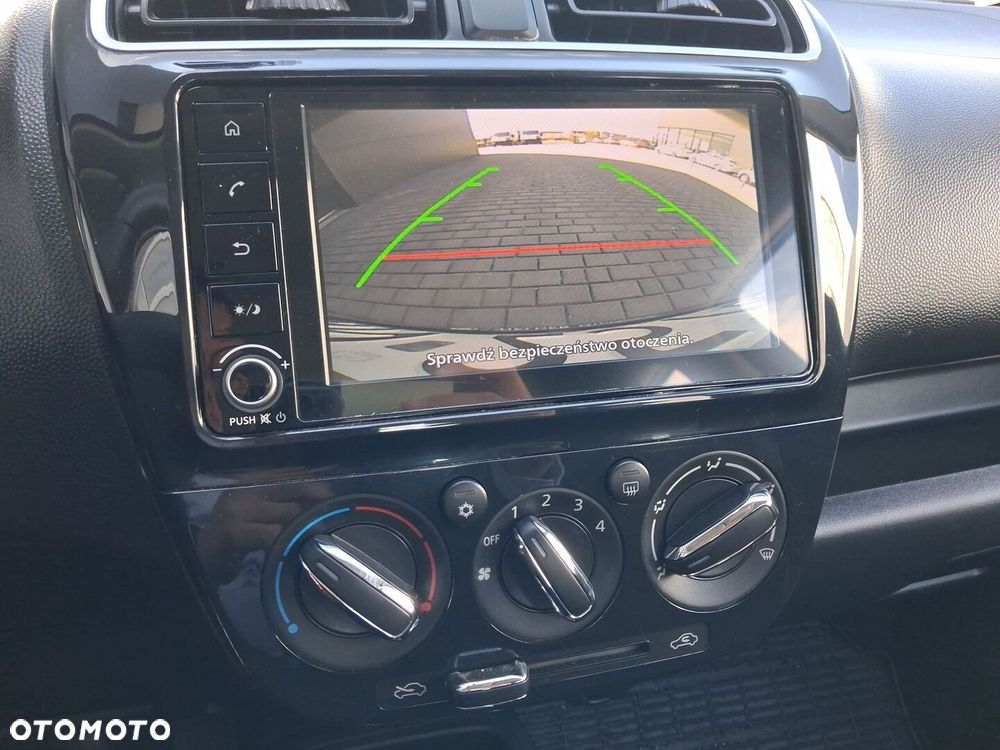 Mitsubishi Space Star - 22