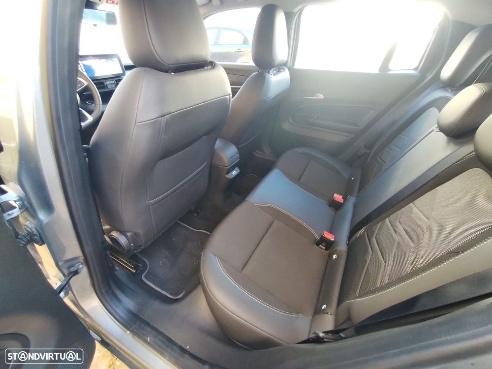 Jeep Avenger 1.2 GSE T3 Altitude - 11