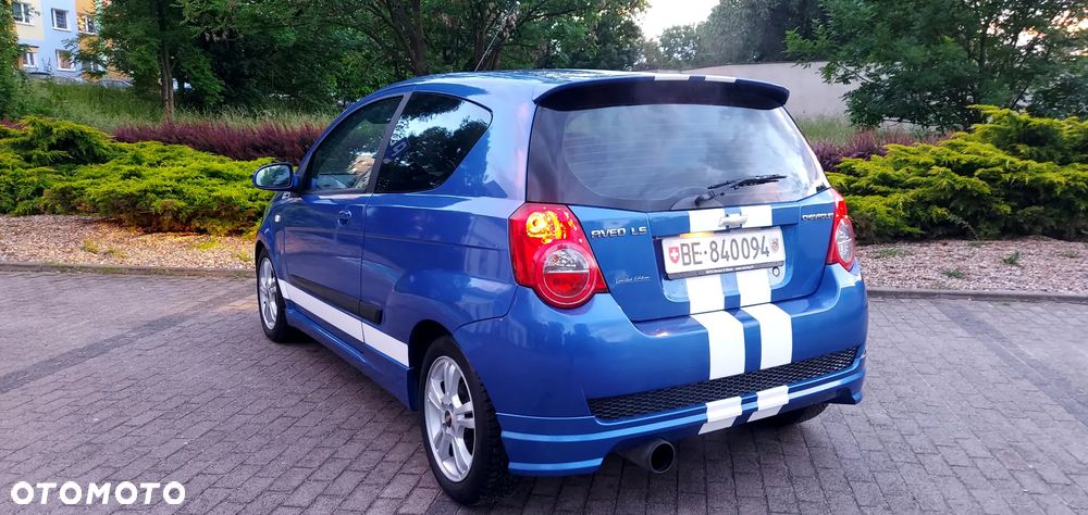 Chevrolet Aveo 1.4 16V LS - 12