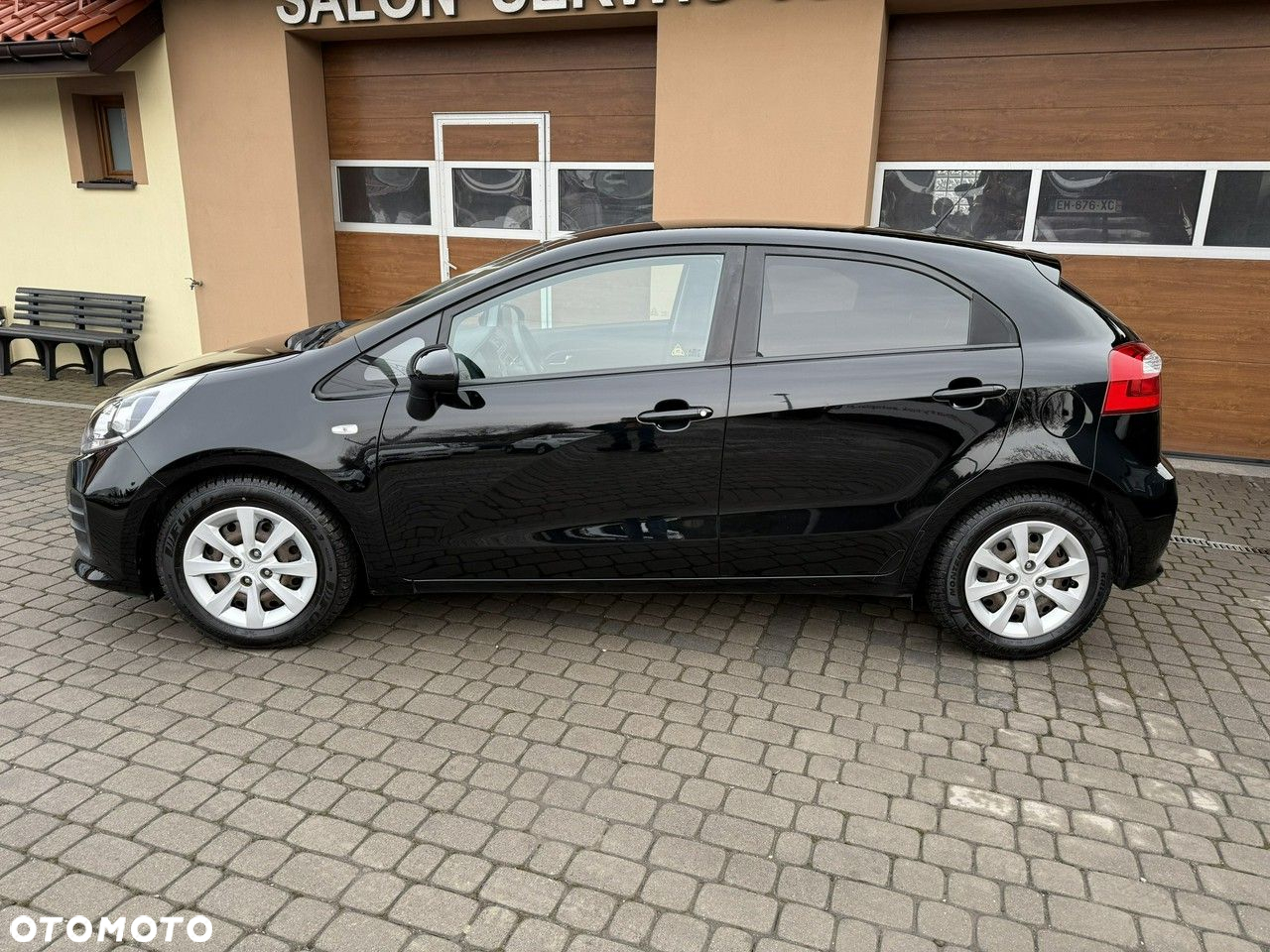 Kia Rio - 8